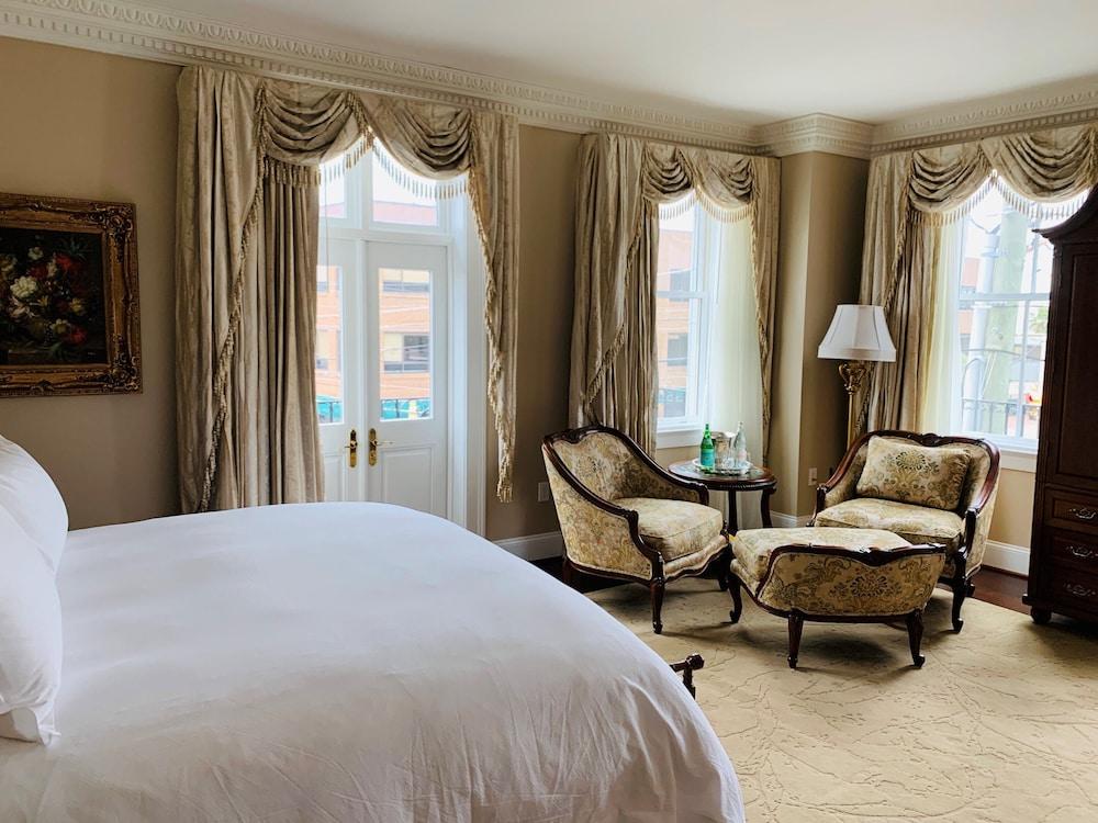 Market Pavilion Hotel Чарлстън Екстериор снимка