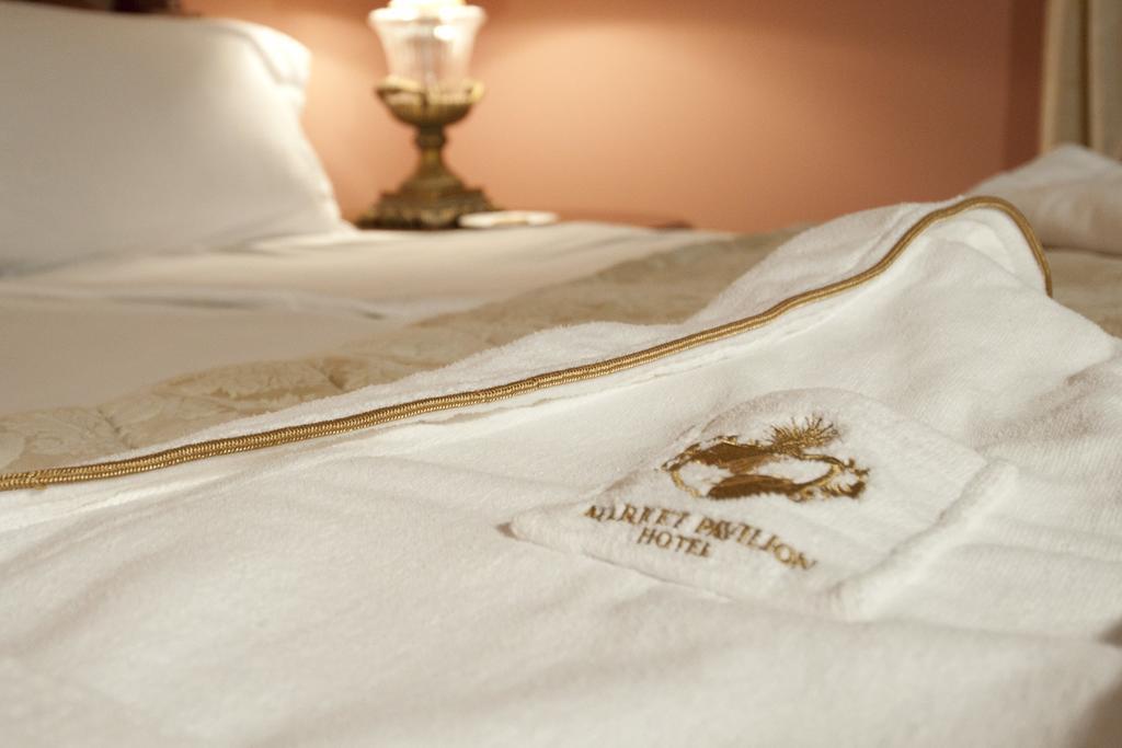 Market Pavilion Hotel Чарлстън Екстериор снимка