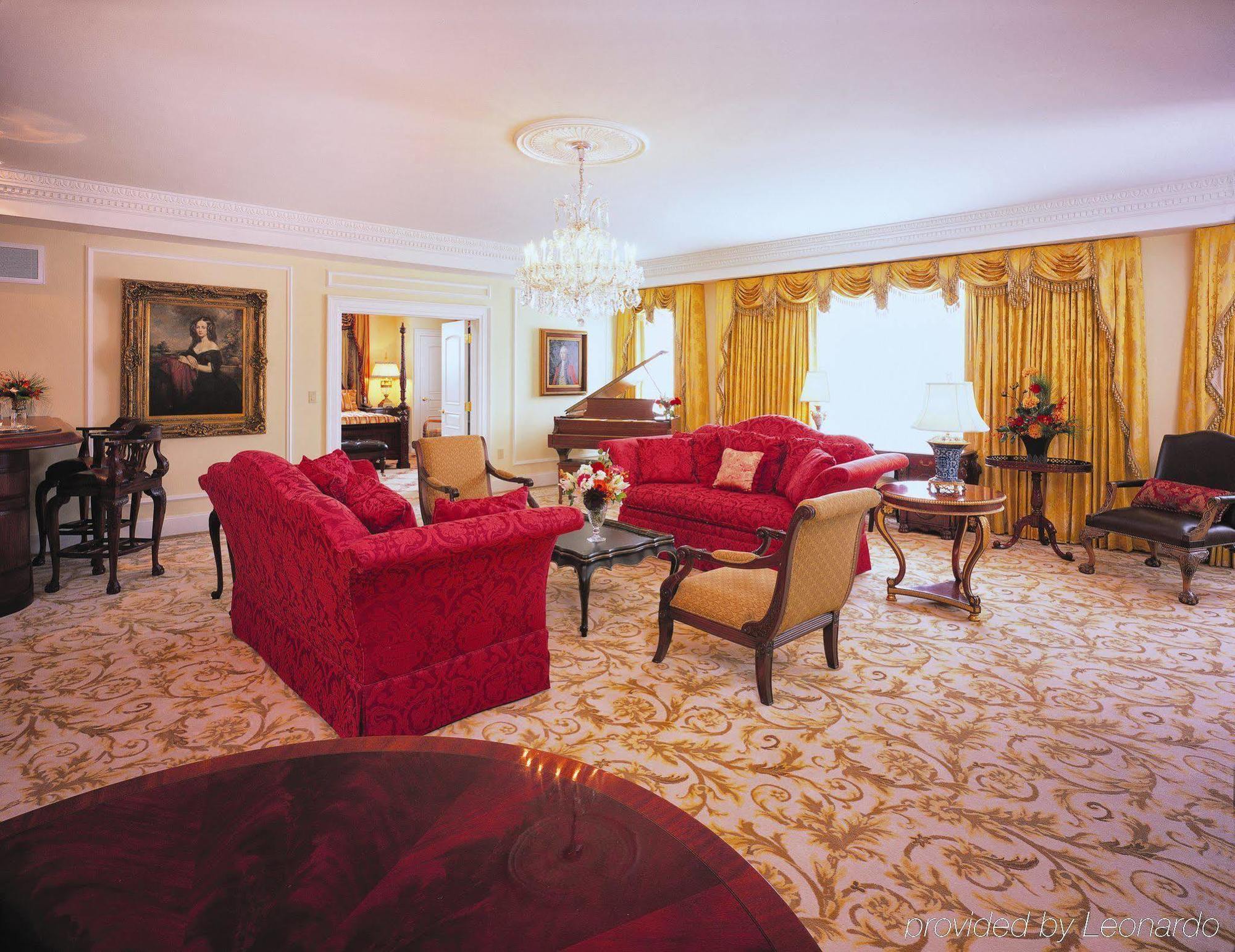 Market Pavilion Hotel Чарлстън Стая снимка
